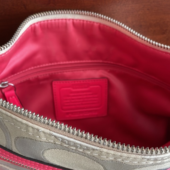 Coach purse - Picture 2 of 3